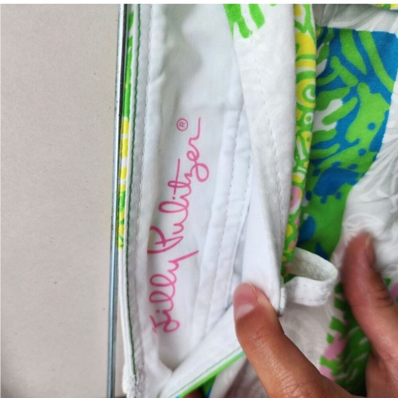 Lilly Pulitzer Lioness Patchwork Shorts 🌺 - Picture 5 of 6